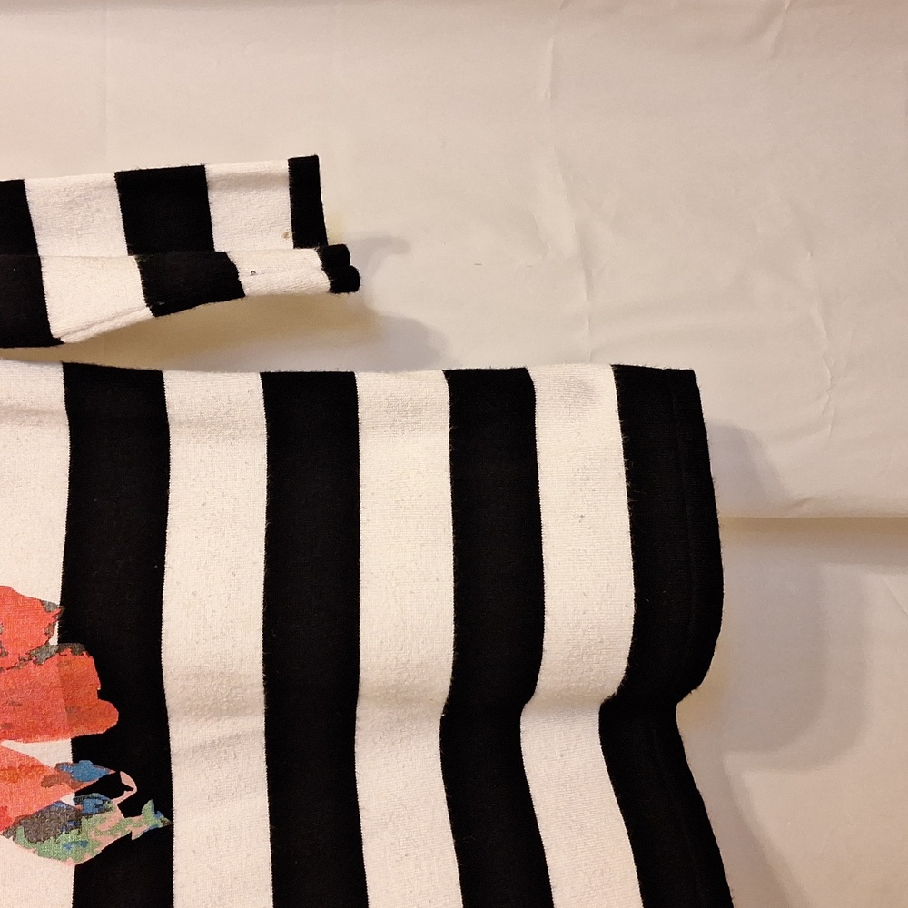 ❤️Venini Sweater SZ XL Black White Pink Pull-Over Striped Top Floral 3/4 Sleeved - Picture 11 of 12